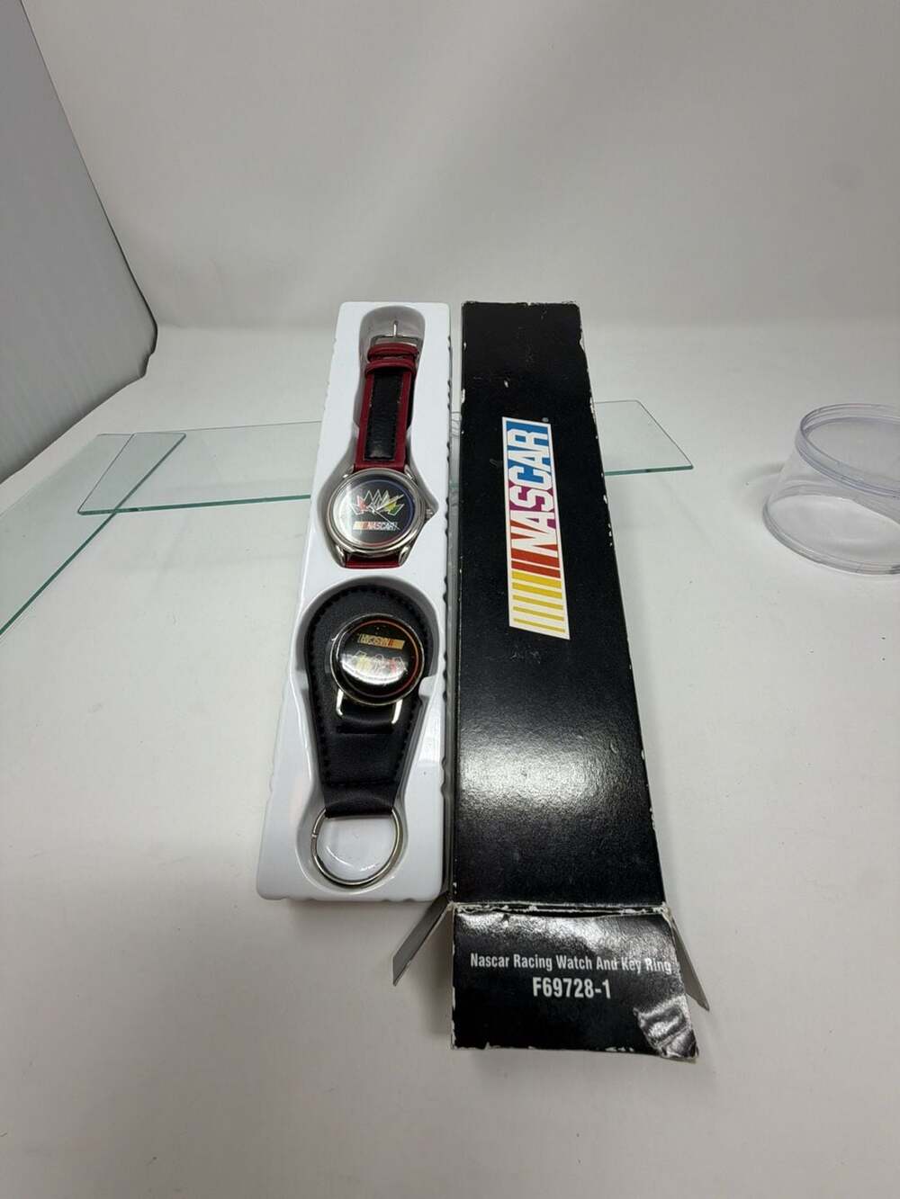 Avon NASCAR Racing Watch and Key Ring Gift Set F69728-1